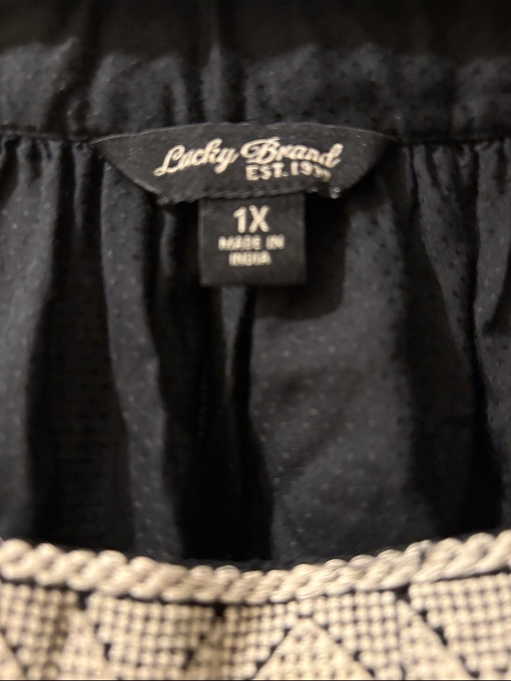 Lucky Brand 1X Black Top with White Embroidered boho details - Picture 2 of 11